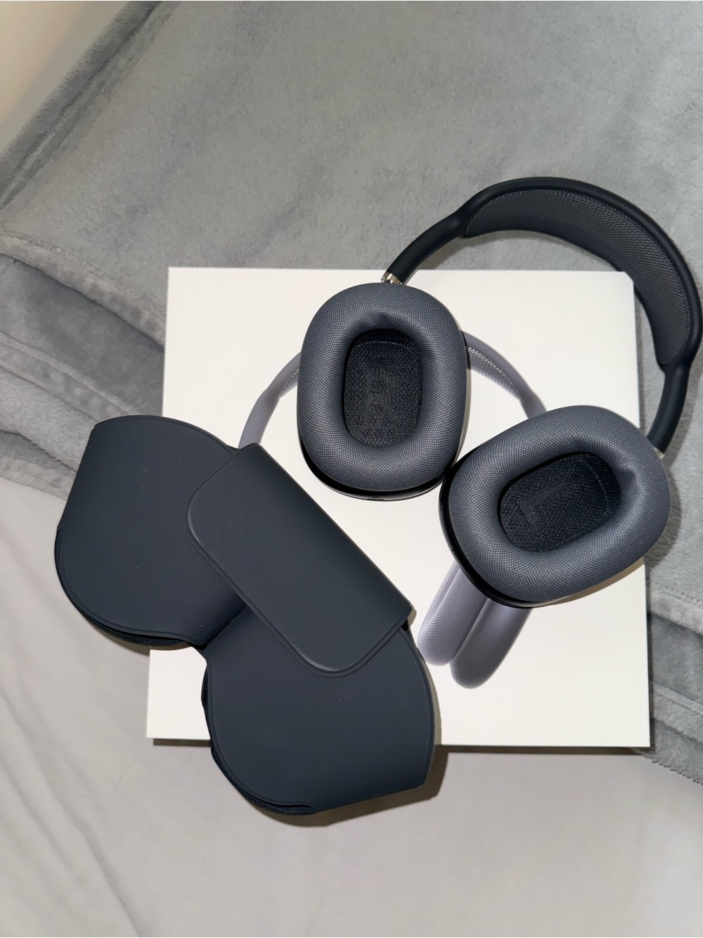 Airpods Max 1st generation Midnight - Picture 2 of 9